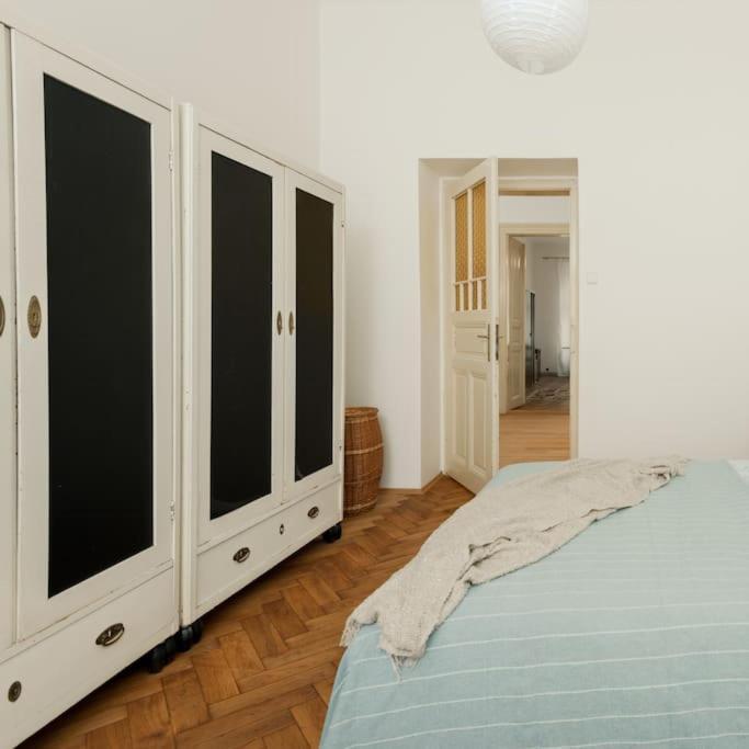 Apartmán Artisan & Old-timey 2 Bedrooms